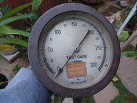 Vintage CROSBY TEST GAUGE 300 PSI 1 Lb. Subdivision Heavy Steampunk 7 inches