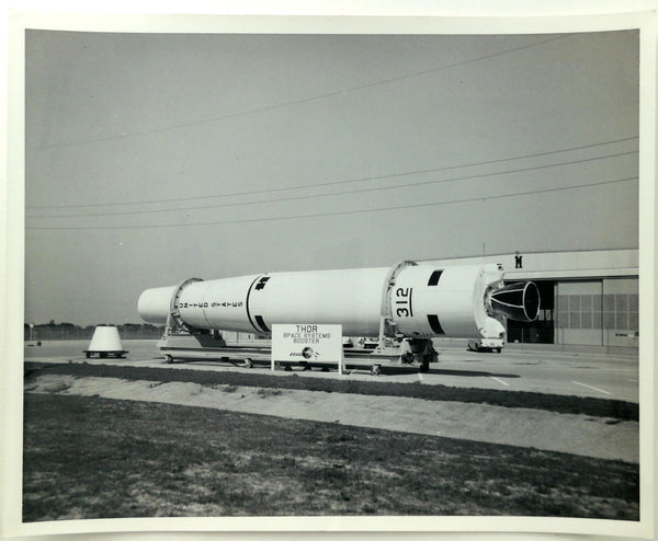 1961 Official US Air Force Photograph Patrick AFB Thor Delta Systems Booster